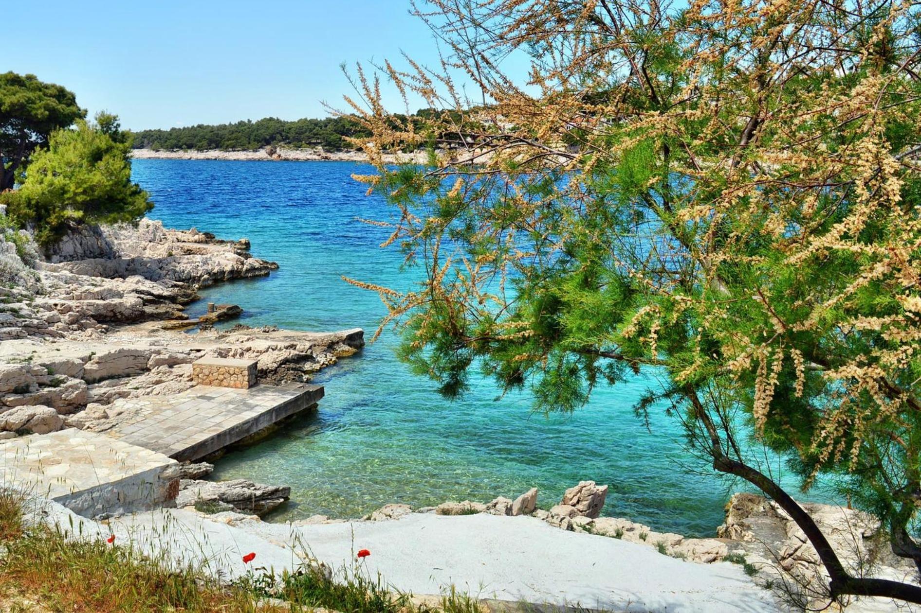 Apartments By The Sea Bilo, Primosten - 4191 外观 照片